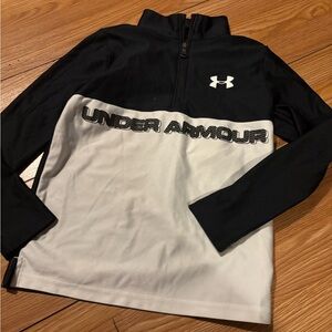 Boys small half zip under armour